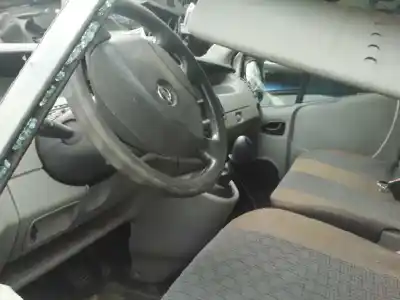 Здавання транспортного засобу opel vivaro furgón/combi (07.2006 =>) furgón l1h1 2.9t edition року 2011 потужний m9r m7