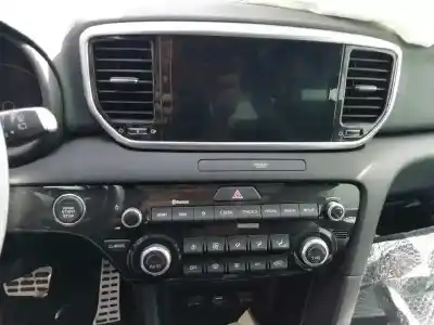 Sloopvoertuig kia sportage iv (ql, qle) 1.6 crdi van het jaar 2021 aangedreven d4fe