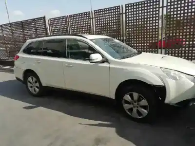 Sloopvoertuig subaru legacy kombi/outback b14 outback limited van het jaar 2009 aangedreven ee20