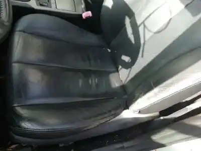 Sloopvoertuig subaru legacy kombi/outback b14 outback limited van het jaar 2009 aangedreven ee20