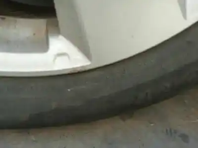 Sloopvoertuig subaru legacy kombi/outback b14 outback limited van het jaar 2009 aangedreven ee20