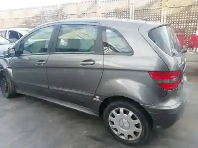 Scrapping Vehicle mercedes-benz clase b (w245) 200 (245.233) of the year 2010 powered 266960