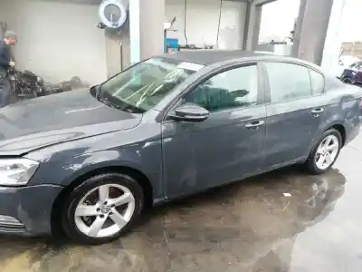 Veículo de Sucata volkswagen passat lim. (362) edition do ano 2014 alimentado caxa