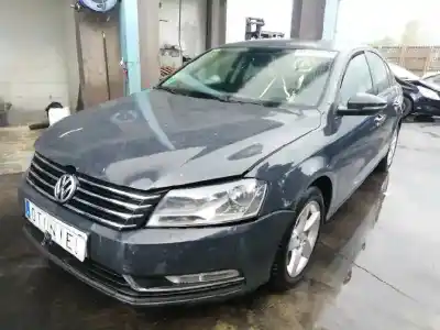 Veículo de Sucata volkswagen passat lim. (362) edition do ano 2014 alimentado caxa