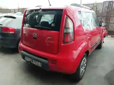 Veicolo di demolizione KIA SOUL I (AM) 1.6 CRDi 128 dell'anno 2010 alimentato D4FB