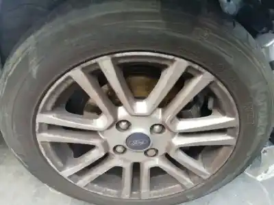 Veículo de Sucata ford tourneo courier (c4a) titanium do ano 2017 alimentado sfcd