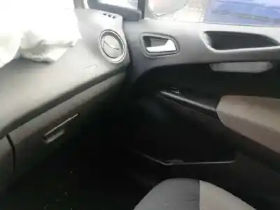 Veículo de Sucata ford tourneo courier (c4a) titanium do ano 2017 alimentado sfcd