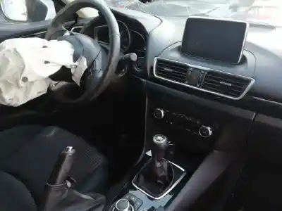 Veicolo di demolizione mazda 3 lim. () style dell'anno 2016 alimentato sh