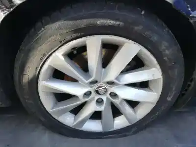 Scrapping Vehicle skoda superb (3v3) ambition of the year 2017 powered crl