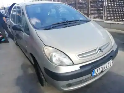 Vehículo de desguace CITROEN XSARA PICASSO 1.6 HDi 90 LX Plus del año 2006 con motor 9HX