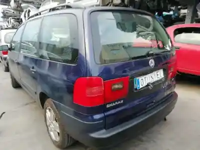 Veículo de Sucata volkswagen sharan (7m6/7m9) comfortline do ano 2001 alimentado auy
