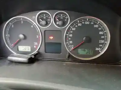 Veículo de Sucata volkswagen sharan (7m6/7m9) comfortline do ano 2001 alimentado auy