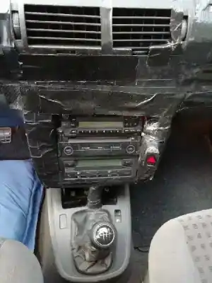 Veículo de Sucata volkswagen sharan (7m6/7m9) comfortline do ano 2001 alimentado auy