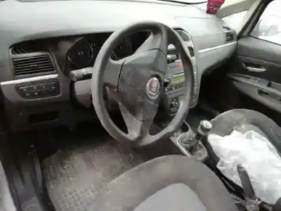 Vehicul casat fiat linea (110) dynamic al anului 2008 alimentat 198a4000