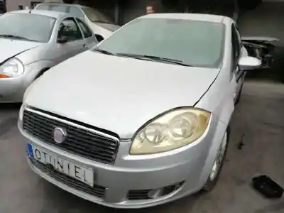 Vehicul casat fiat linea (110) dynamic al anului 2008 alimentat 198a4000
