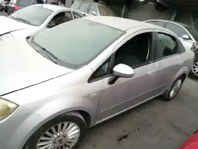 Vehicul casat fiat linea (110) dynamic al anului 2008 alimentat 198a4000