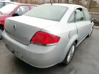 Vehicul casat fiat linea (110) dynamic al anului 2008 alimentat 198a4000