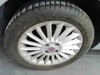 Vehicul casat fiat linea (110) dynamic al anului 2008 alimentat 198a4000