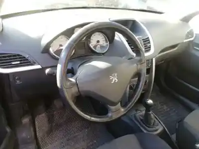 Veículo de Sucata peugeot 207 sw confort do ano 2007 alimentado 8fs