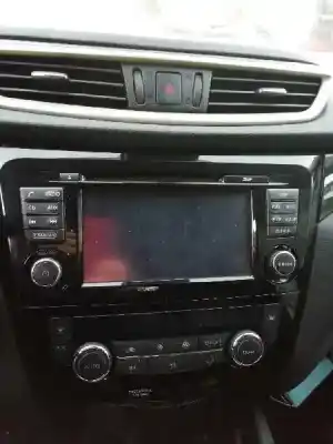 Здавання транспортного засобу nissan qashqai (j11) tekna premium року 2015 потужний r9m