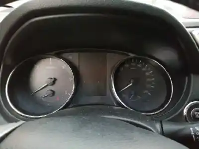 Здавання транспортного засобу nissan qashqai (j11) tekna premium року 2015 потужний r9m