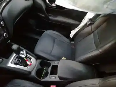 Здавання транспортного засобу nissan qashqai (j11) tekna premium року 2015 потужний r9m