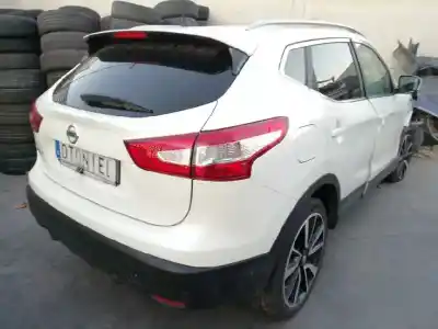 Здавання транспортного засобу nissan qashqai (j11) tekna premium року 2015 потужний r9m