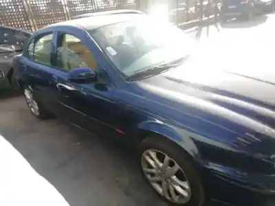 Здавання транспортного засобу jaguar x-type 3.0 v6 executive року 2001 потужний wb