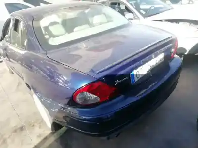 Здавання транспортного засобу jaguar x-type 3.0 v6 executive року 2001 потужний wb
