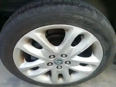 Здавання транспортного засобу jaguar x-type 3.0 v6 executive року 2001 потужний wb