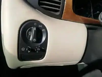 Здавання транспортного засобу jaguar x-type 3.0 v6 executive року 2001 потужний wb