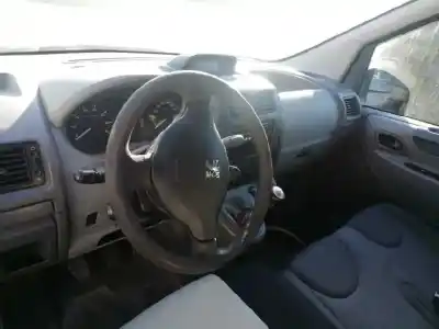 Veículo de Sucata peugeot expert tepee (vf3x_) 2.0 hdi 120 do ano 2009 alimentado rhk