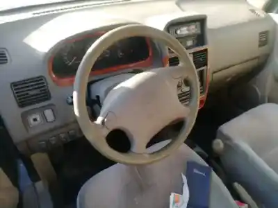 Veículo de Sucata kia carens 1.8 monovolumen do ano 2002 alimentado g/tb