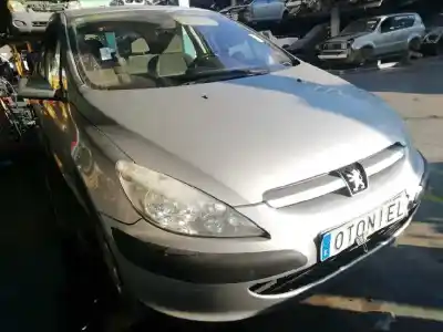 Vehículo de desguace PEUGEOT 307 (S1) 1.6 16V CAT del año 2001 con motor NFU