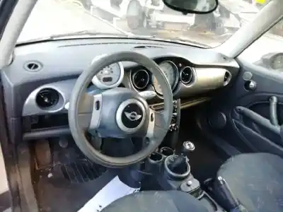 Veículo de Sucata mini mini (r50,r53) one do ano 2006 alimentado w10b16a g