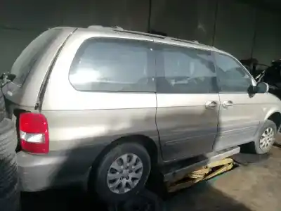 Sloopvoertuig kia carnival ii (gq) 2.9 crdi van het jaar 2004 aangedreven j3