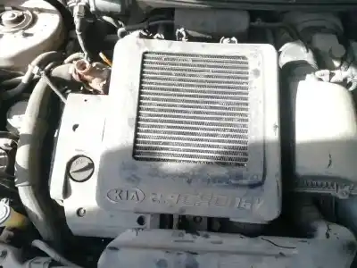 Sloopvoertuig kia carnival ii (gq) 2.9 crdi van het jaar 2004 aangedreven j3