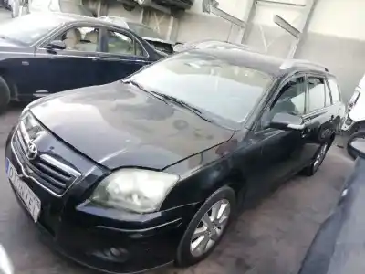 Veículo de Sucata TOYOTA AVENSIS (_T25_) 2.0 D-4D (ADT250_) do ano 2006 alimentado 1ADFTV