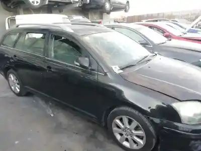 Veículo de Sucata toyota avensis (_t25_) 2.0 d-4d (adt250_) do ano 2006 alimentado 1adftv