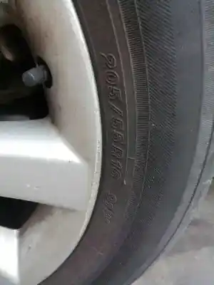 Veículo de Sucata toyota avensis (_t25_) 2.0 d-4d (adt250_) do ano 2006 alimentado 1adftv