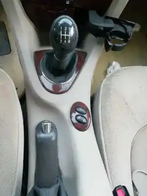 Veículo de Sucata mg serie 75 (rj) 2.0 kv6 classic do ano 2001 alimentado 20k4f