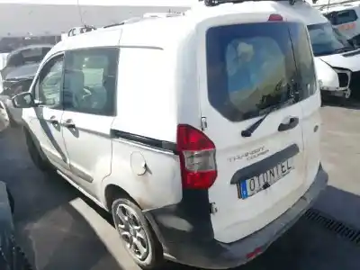 Veículo de Sucata ford transit courier combi trend do ano 2016 alimentado xucd