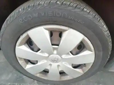 Veículo de Sucata toyota auris active do ano 2008 alimentado 1ndtv