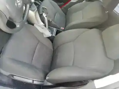 Veículo de Sucata toyota auris active do ano 2008 alimentado 1ndtv