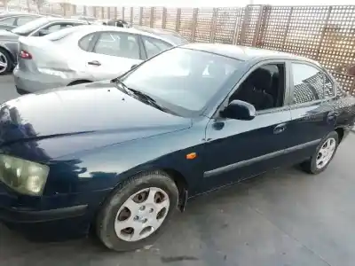 Veicolo di demolizione hyundai elantra (xd) 2.0 crdi comfort dell'anno 2003 alimentato d4ea