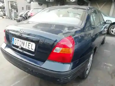 Veicolo di demolizione hyundai elantra (xd) 2.0 crdi comfort dell'anno 2003 alimentato d4ea