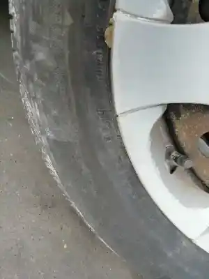 Veicolo di demolizione hyundai elantra (xd) 2.0 crdi comfort dell'anno 2003 alimentato d4ea