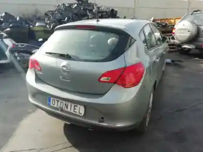 Здавання транспортного засобу opel astra j lim. selective року 2014 потужний a17dts