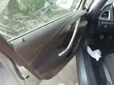 Здавання транспортного засобу opel astra j lim. selective року 2014 потужний a17dts