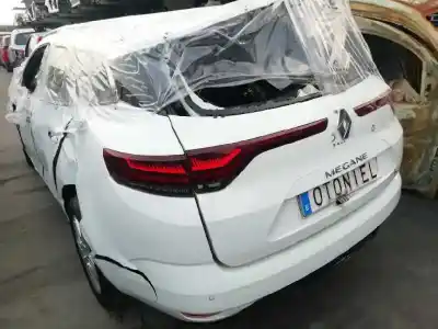 Véhicule à la ferraille RENAULT MEGANE IV GRANDTOUR Limited de l'année 2022 alimenté K9K U8
